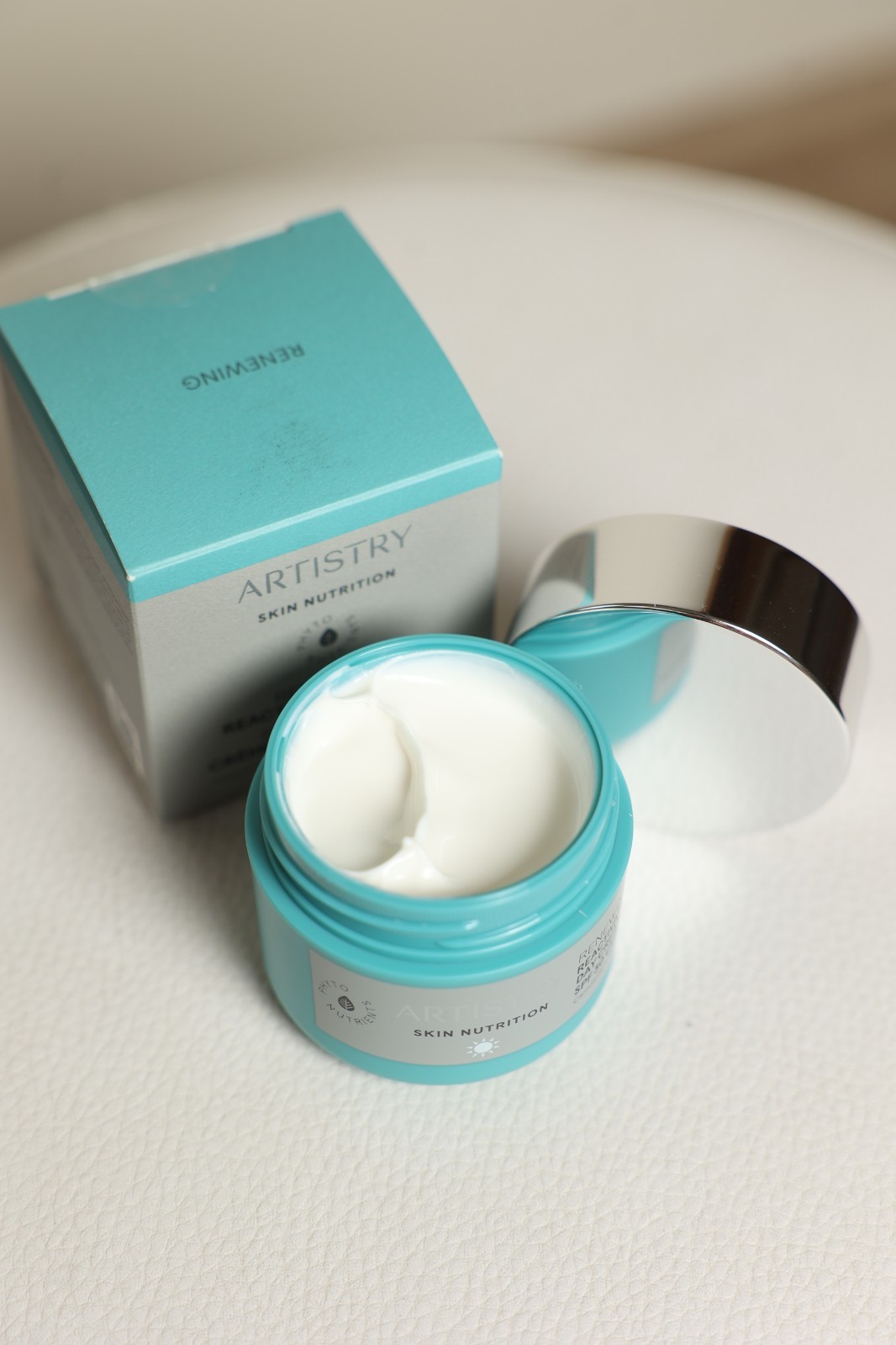 Artistry Skin Nutrition Reactivation day cream SPF 30