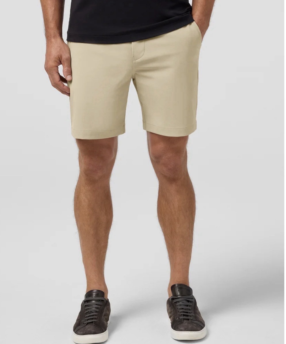 Mizzen+Main Helmsman Shorts Light khaki $98 MSRP Size 34 7” Slim