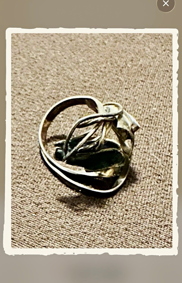Vintage artisan-crafted sterling silver abstract sculptural ring Vintage artisan-crafted sterling silver abstract sculptural ring