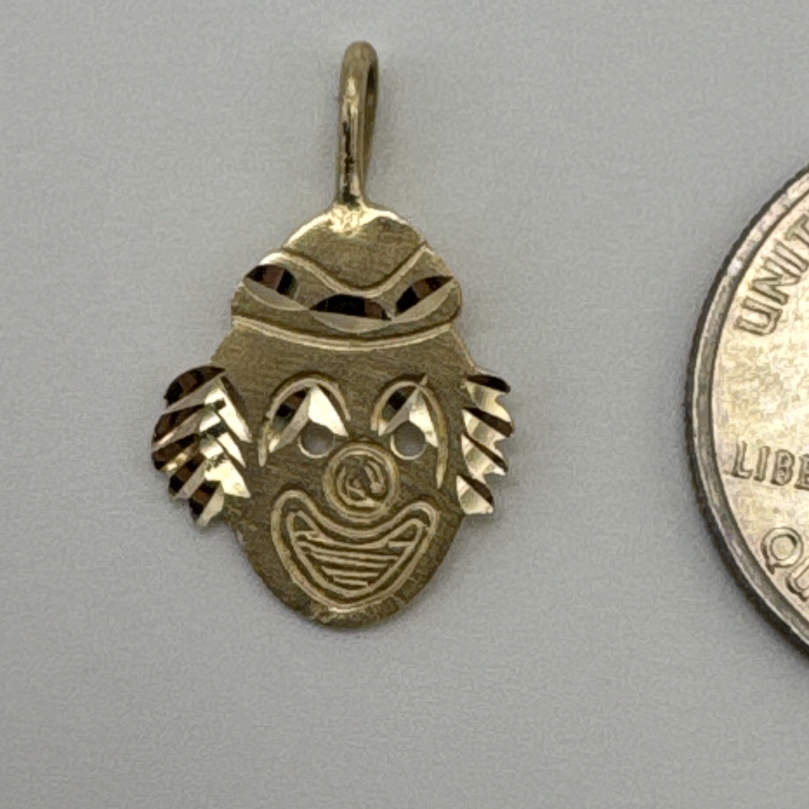 Vintage 14K Yellow Gold Diamond-Cut Clown Face Charm Pendant 1.2g Circus Estate
