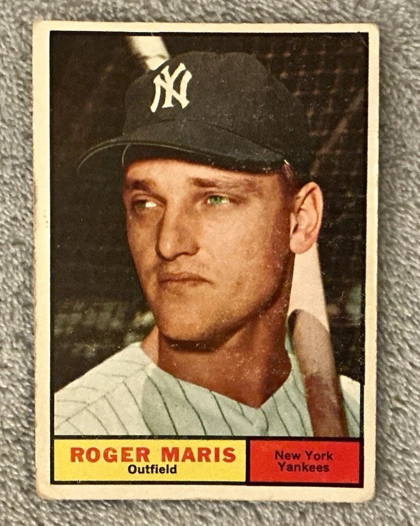 1961 Topps - Roger Maris #2 Base Set - New York Yankees MLB Baseball Card