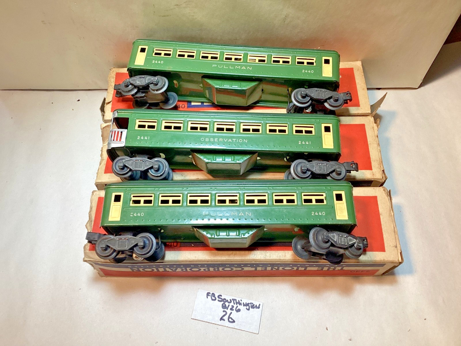 3 Lionel prewar tin passenger cars #2441 #2440 #2440 in box toy train cars 3 Lionel prewar tin passenger cars #2441 #2440 #2440 in box toy train cars