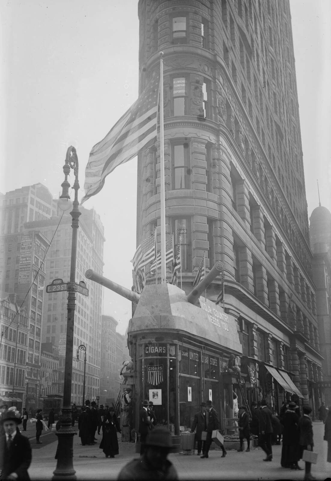 Flatiron Building 1920 New York City 23rd Street Broadway Historic Photo
