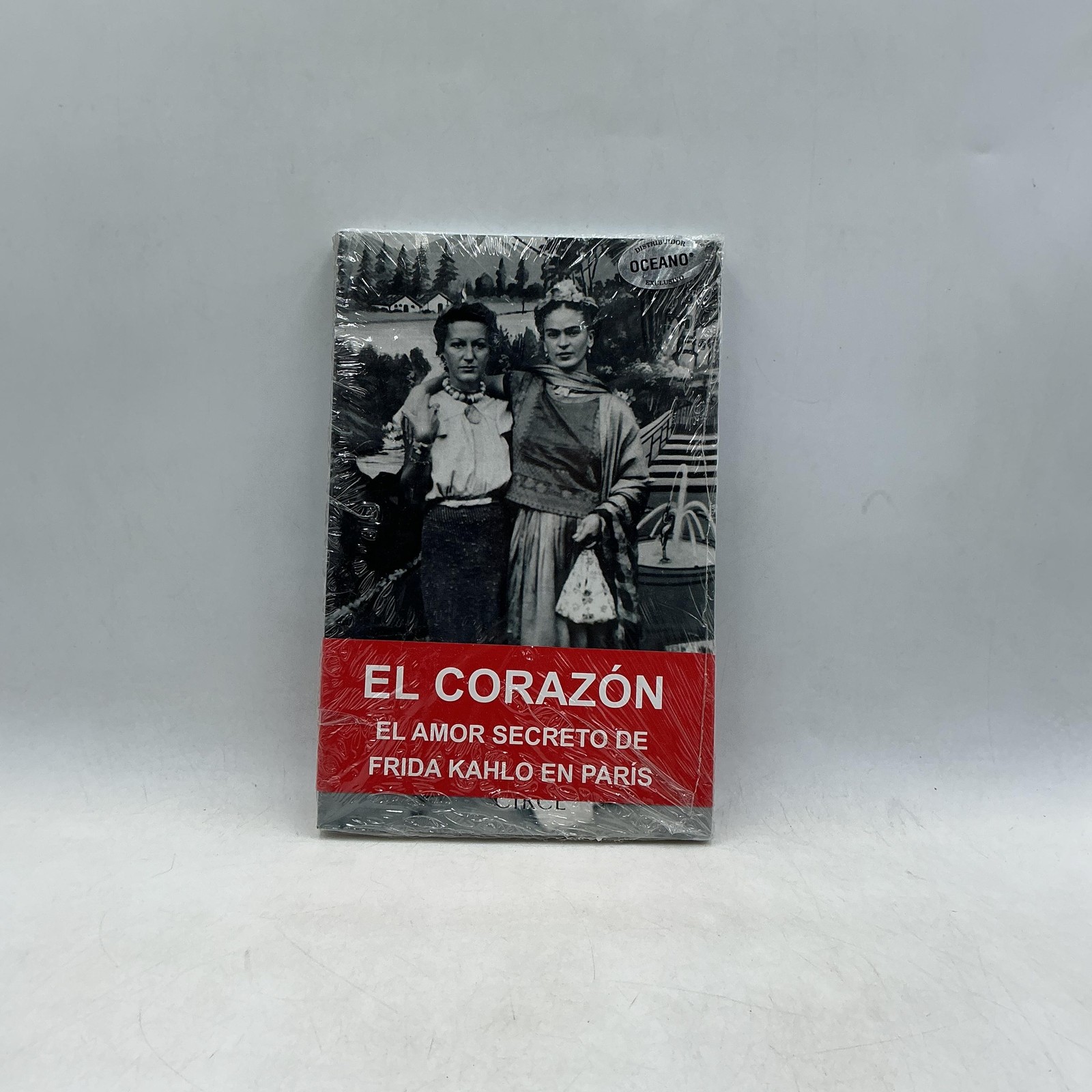 EL CORAZÓN EL AMOR SECRETO DE FRIDA KAHLO EN PARÍS Petitjean Paperback CIRCE EL CORAZÓN EL AMOR SECRETO DE FRIDA KAHLO EN PARÍS Petitjean Paperback CIRCE