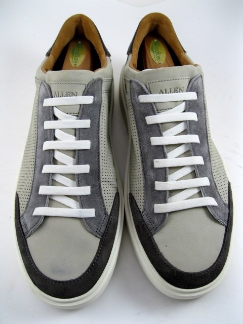 Allen Edmonds \