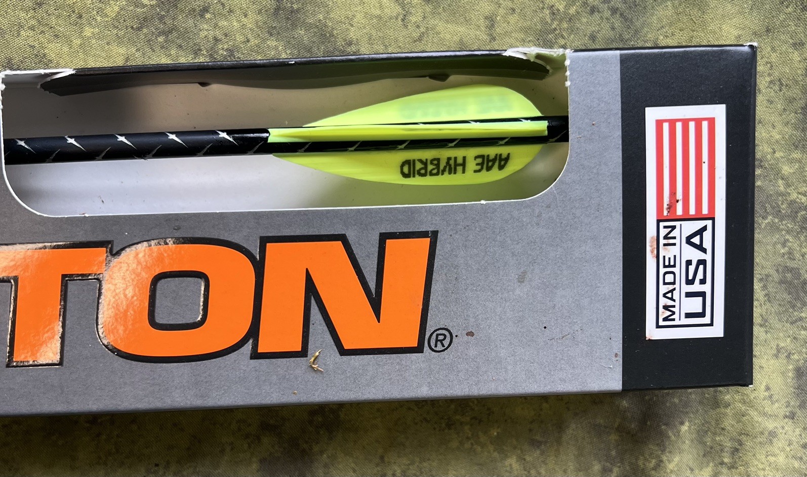 Easton 5MM FMJ Match Grade Arrows 300 Spine 32in yellow AAE Hybrid 26