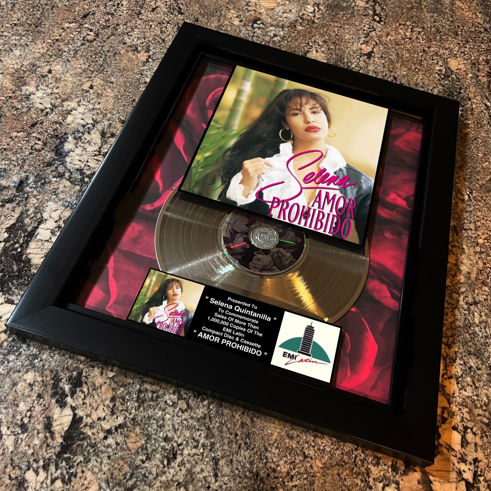 Selena Quintanilla ( Amor Prohibido ) Platinum Music Award Vinyl LP Record CD