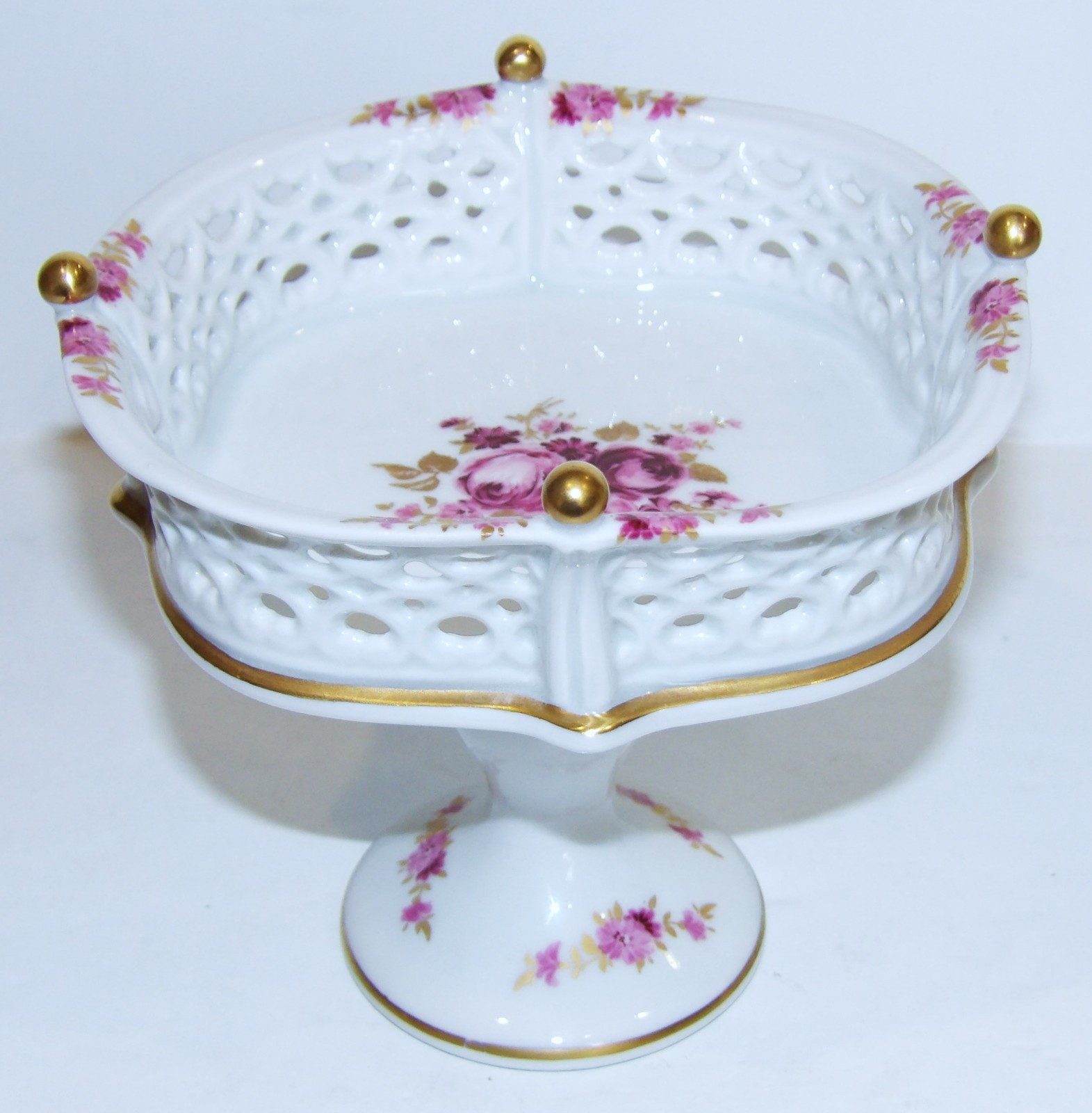 WALLENDORF GERMANY PORCELAIN ROSES/GOLD ACCENTS OPEN WORK RETICULATED COMPOTE WALLENDORF GERMANY PORCELAIN ROSES/GOLD ACCENTS OPEN WORK RETICULATED COMPOTE