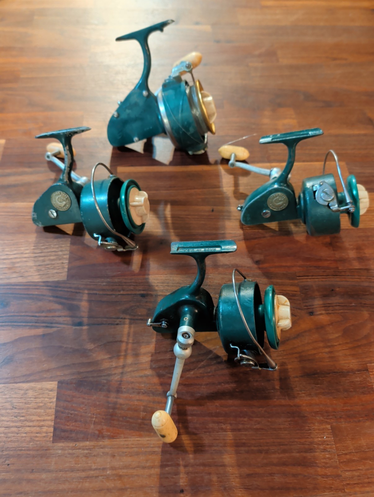 Vintage Fishing Reel Lot of 4 Penn Greenie Spinning Reels 700, 710 X 2 , 711 Vintage Fishing Reel Lot of 4 Penn Greenie Spinning Reels 700, 710 X 2 , 711