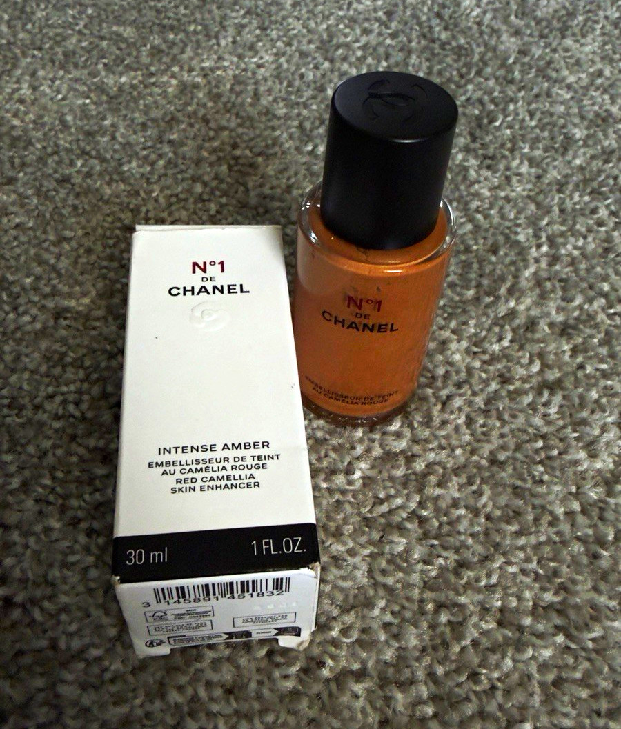 CHANEL N°1 DE CHANEL Red Camellia Skin Enhancer Intense Amber 1 fl oz