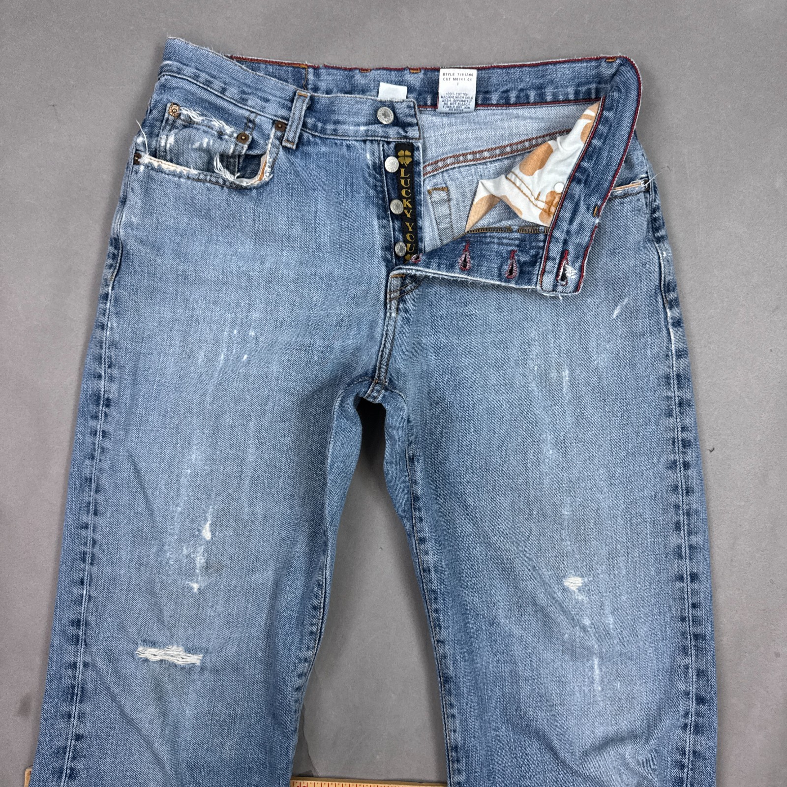 Vintage Lucky Brand Jeans Mens 32x32 Blue Button Fly Made USA Thrashed (Tag33)
