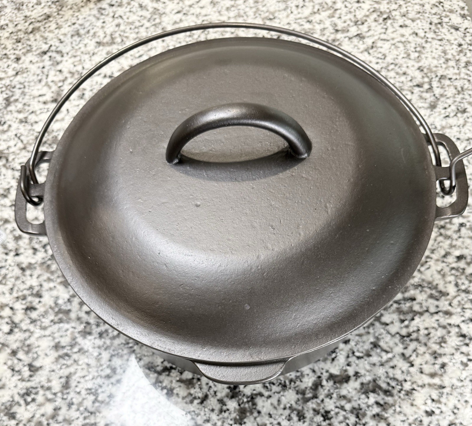 Wagner Ware #8 Cast Iron Dutch Oven With Lid 1268 Sidney O