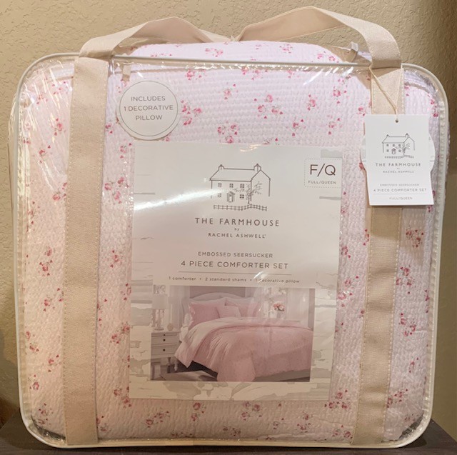 Farmhouse Rachel Ashwell Pale Pink w/Roses & Hearts 4pc Full/Queen Comforter Set