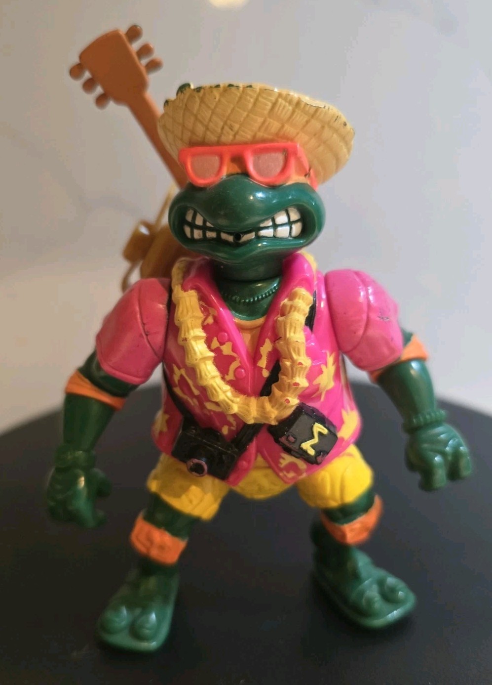 Vintage TMNT 1992 Beachcombin Sewer Spittin Michelangelo Figure Playmates Guitar