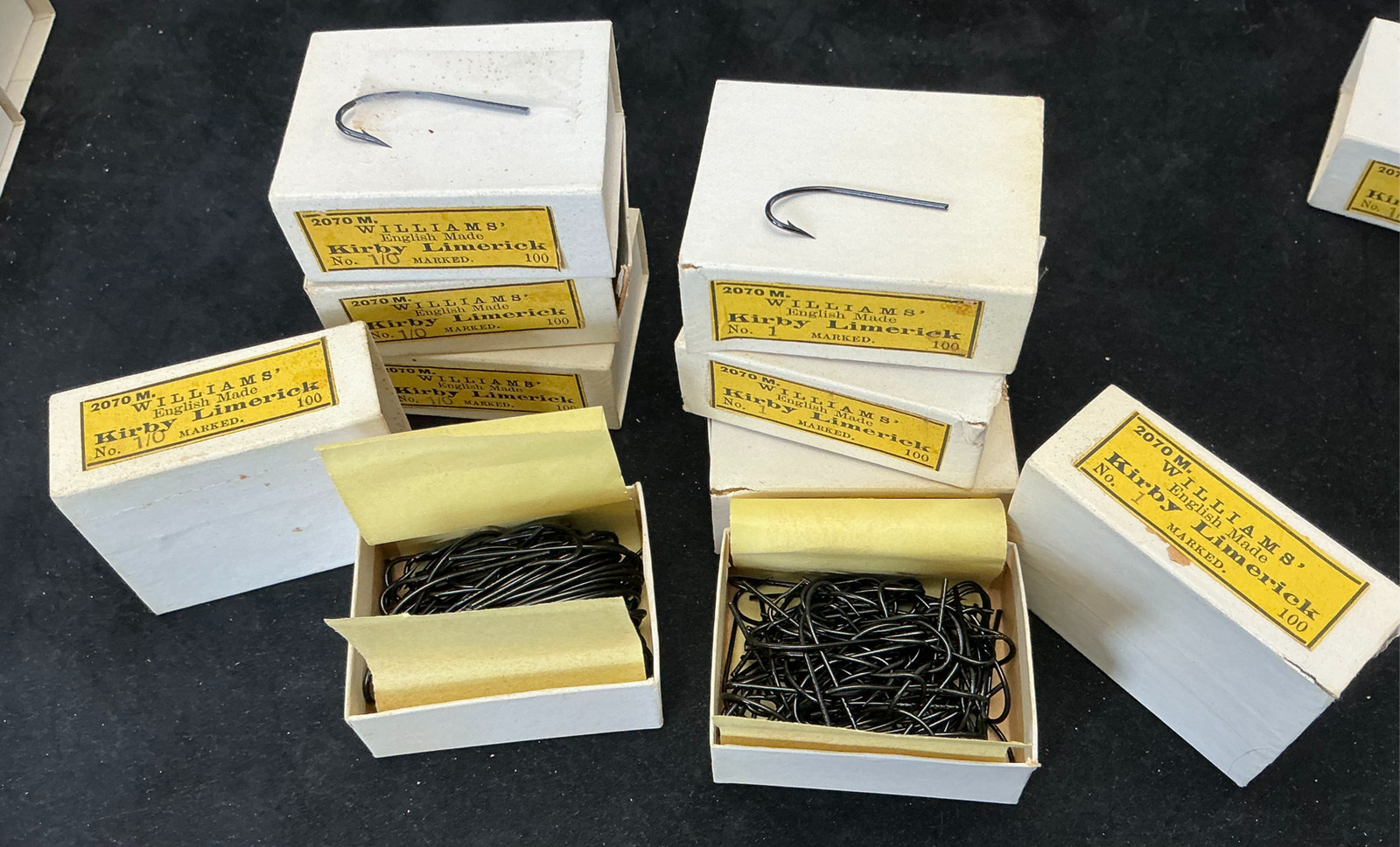 Vintage William's English made Kirby Limerick  Blind Eye Japanned Hooks