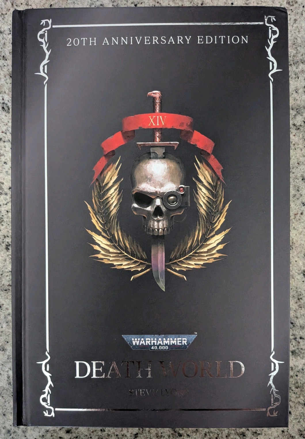Warhammer 40k: Deathworlder 20th Anniversary Hardcover Black Library Steve Lyons Warhammer 40k: Deathworlder 20th Anniversary Hardcover Black Library Steve Lyons