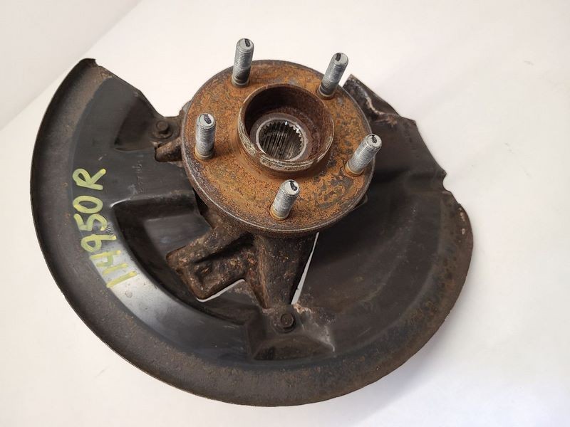 2013-2019 Ford Escape  RH Front Passenger Steering Spindle Knuckle