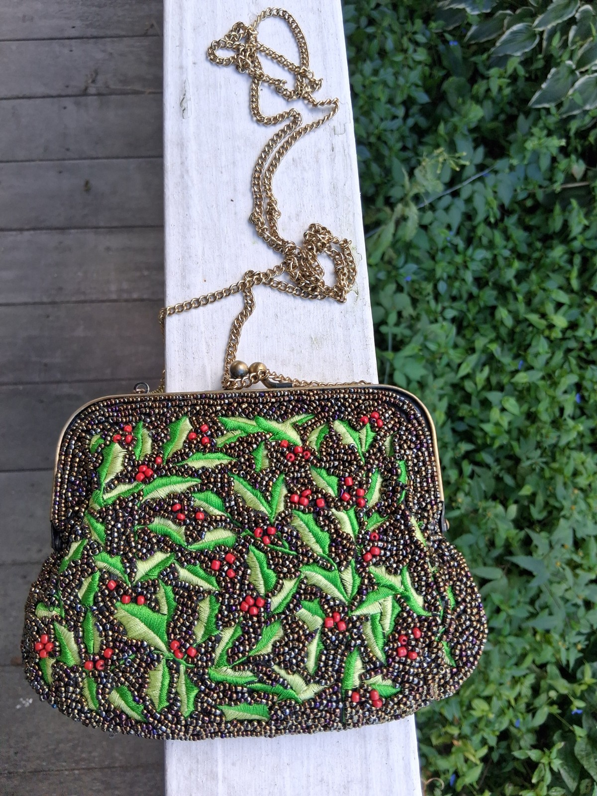 Vtg 1990s /Y2K Lady Jade Green Red Beaded Festive Fairycore Evening Bag w/Chain Vtg 1990s /Y2K Lady Jade Green Red Beaded Festive Fairycore Evening Bag w/Chain