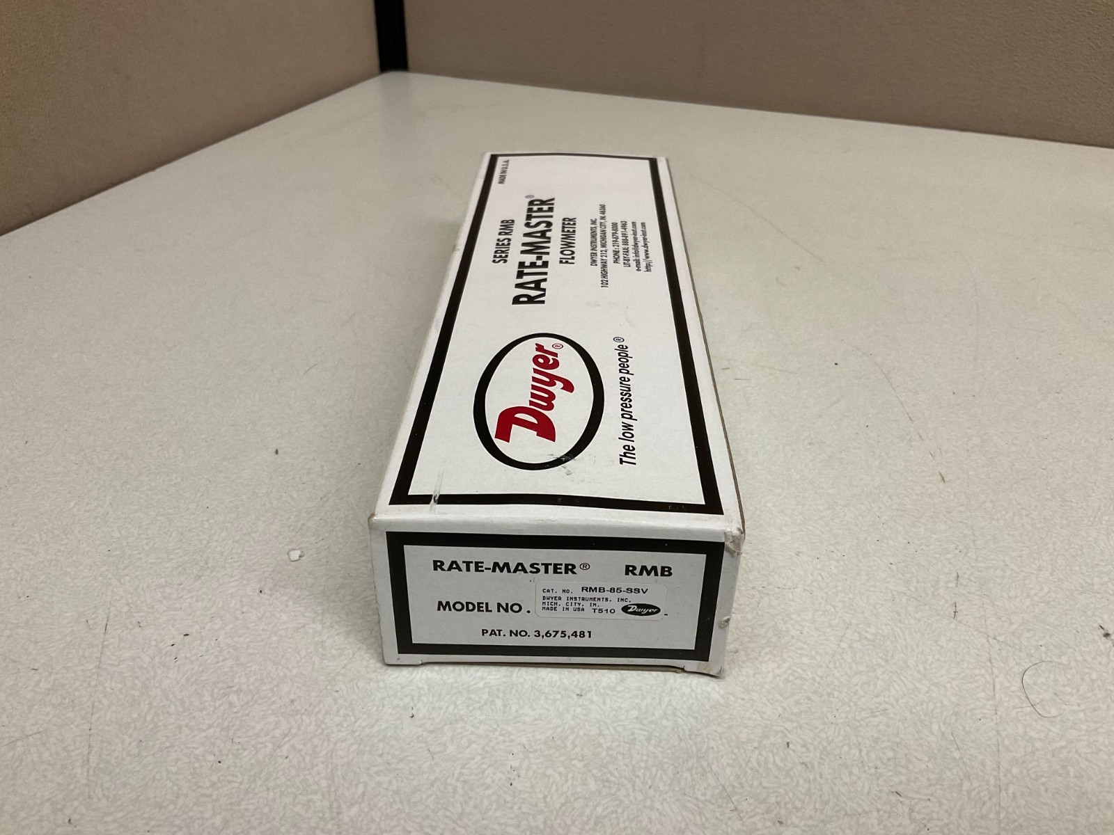 NEW Dwyer Rate-Master Flowmeter RMB-85-SSV 10-100gph