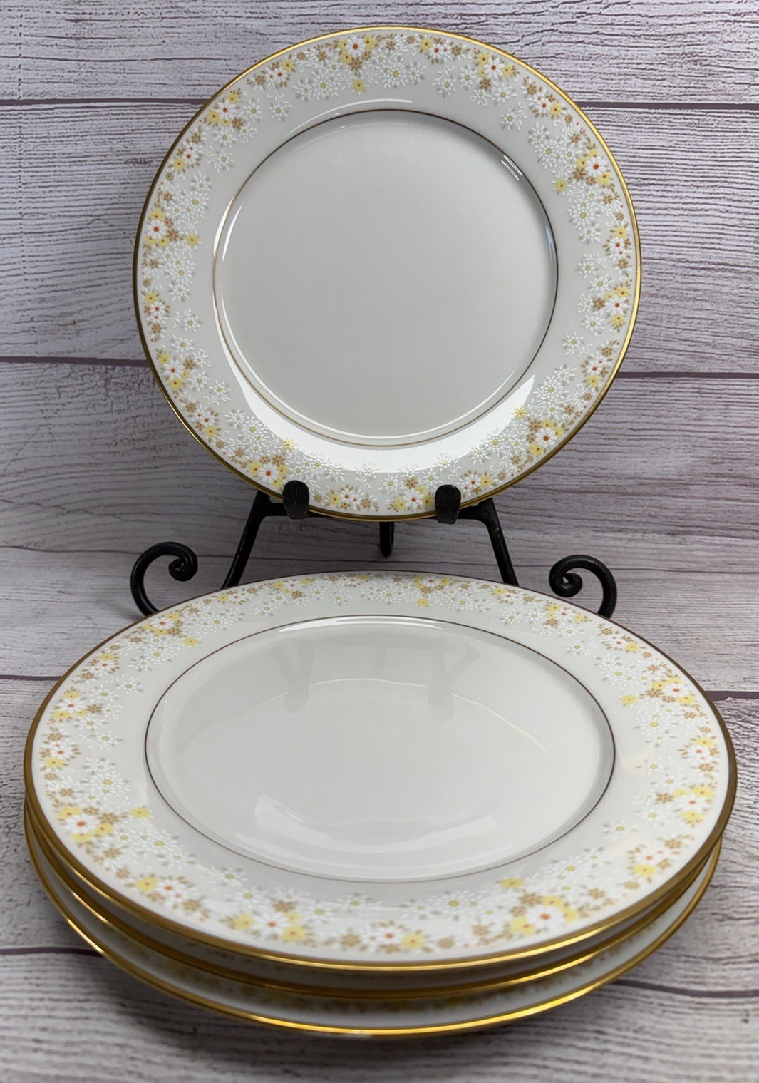 Set Of 4 Noritake Retired Fragrance 10 1/2 Set Of 4 Noritake Retired Fragrance 10 1/2