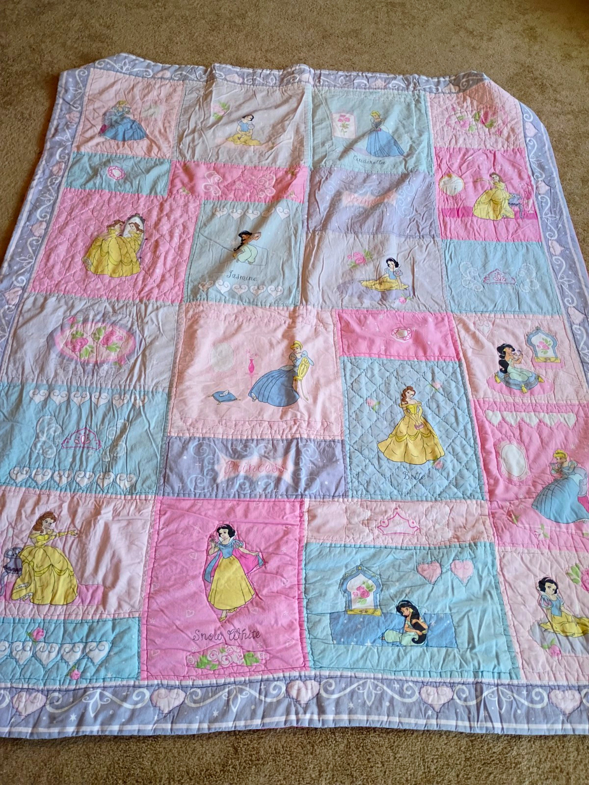 Vtg Y2K Disney Princess Patchwork Twin Comforter & Quilted Pillow Sham Set Vtg Y2K Disney Princess Patchwork Twin Comforter & Quilted Pillow Sham Set