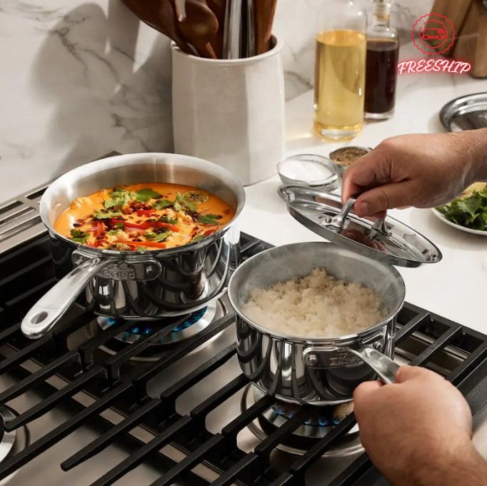 All-Clad D3 Everyday 3-Ply Stainless 4Pc Saucepan Set 1.5 & 3 Quart All-Clad D3 Everyday 3-Ply Stainless 4Pc Saucepan Set 1.5 & 3 Quart