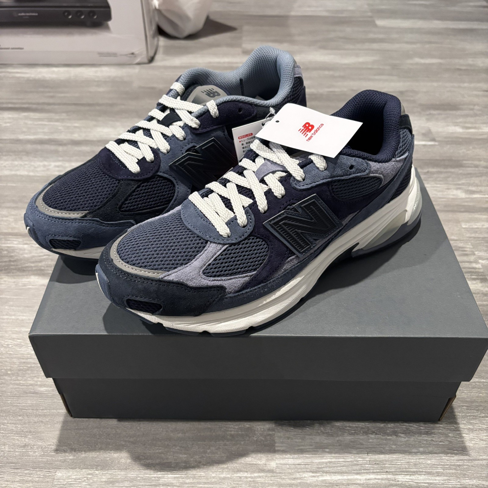 Size 9.5 Beams x New Balance 2010 \
