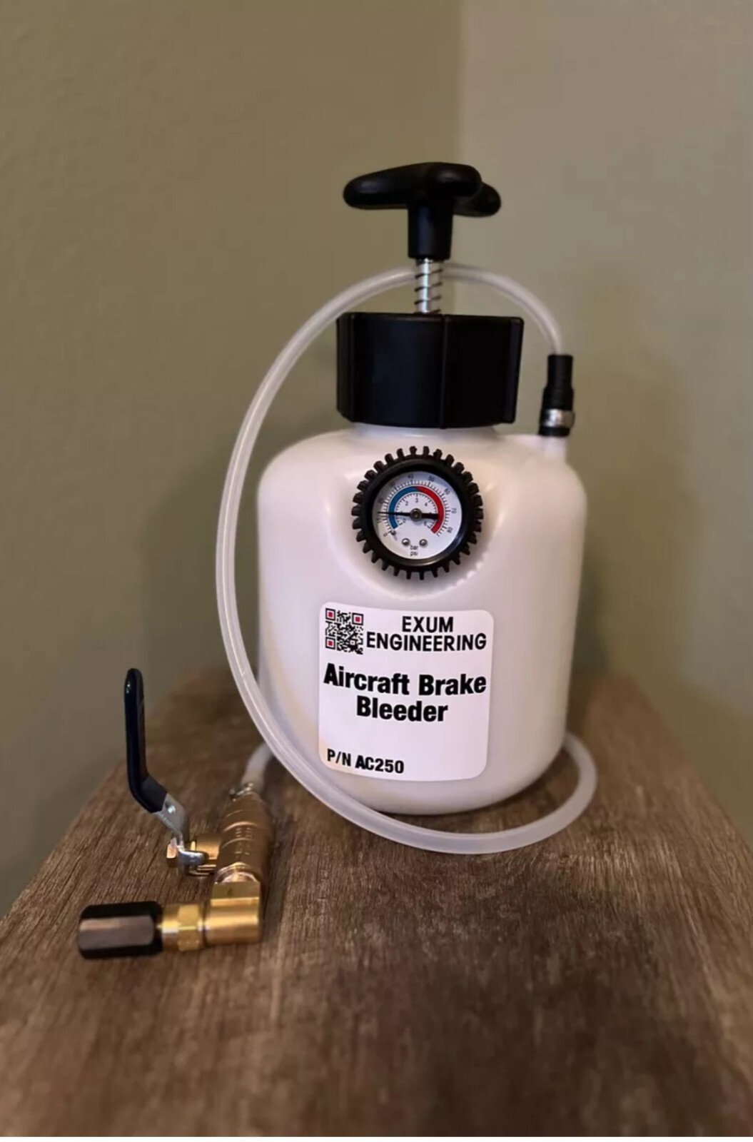 AC250 Aircraft Brake Bleeder