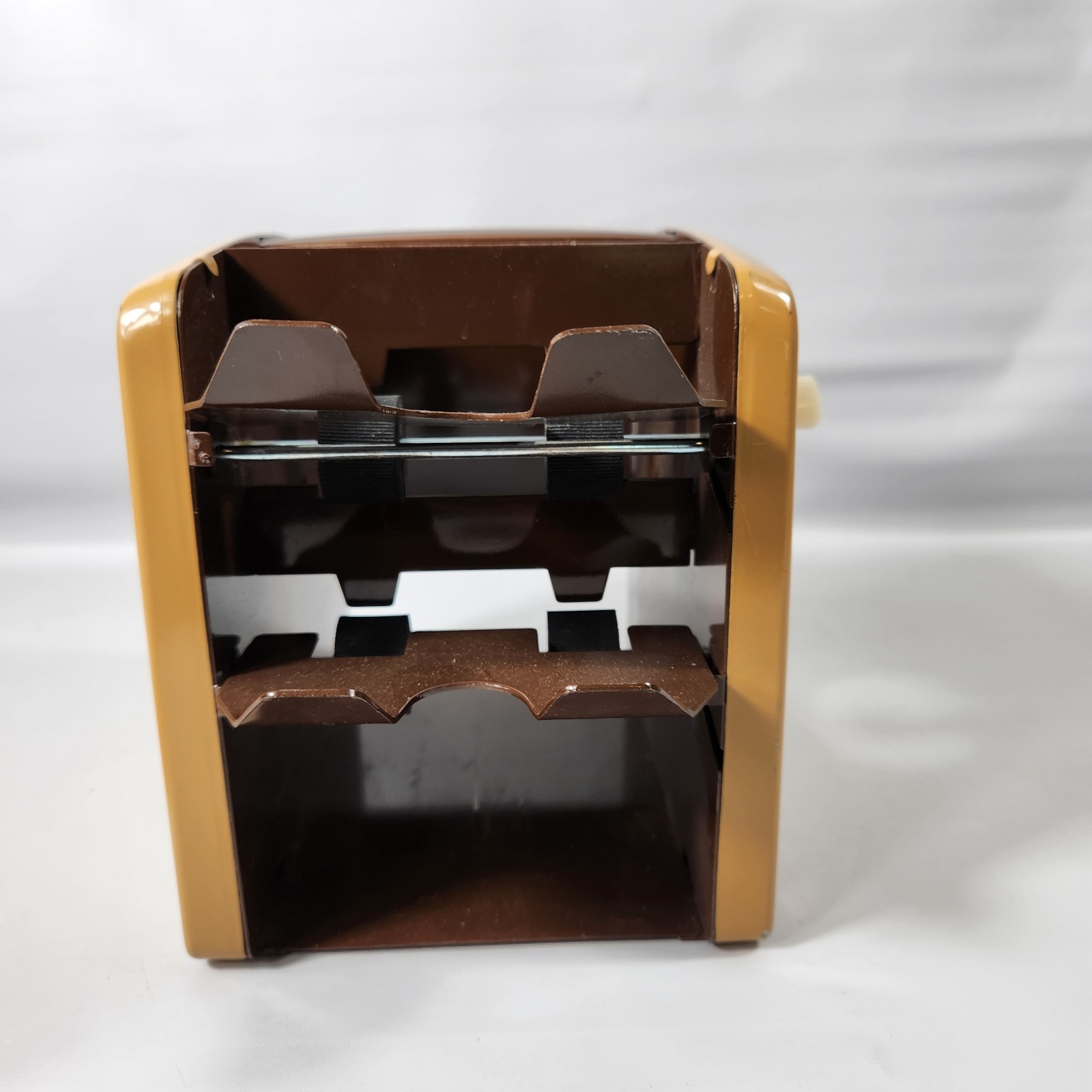 Arrco Playing Card Shuffler Manual Brown All-Metal Vintage 80707 Arrco Playing Card Shuffler Manual Brown All-Metal Vintage 80707