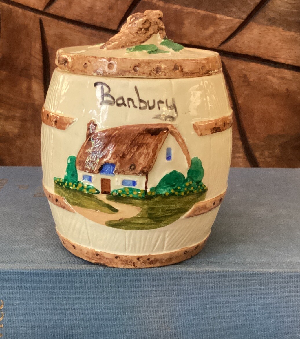 Vintage Manor Ware Ceramic Banbury England Jam Preserve Barrel Pot 3” Souvenir Vintage Manor Ware Ceramic Banbury England Jam Preserve Barrel Pot 3” Souvenir