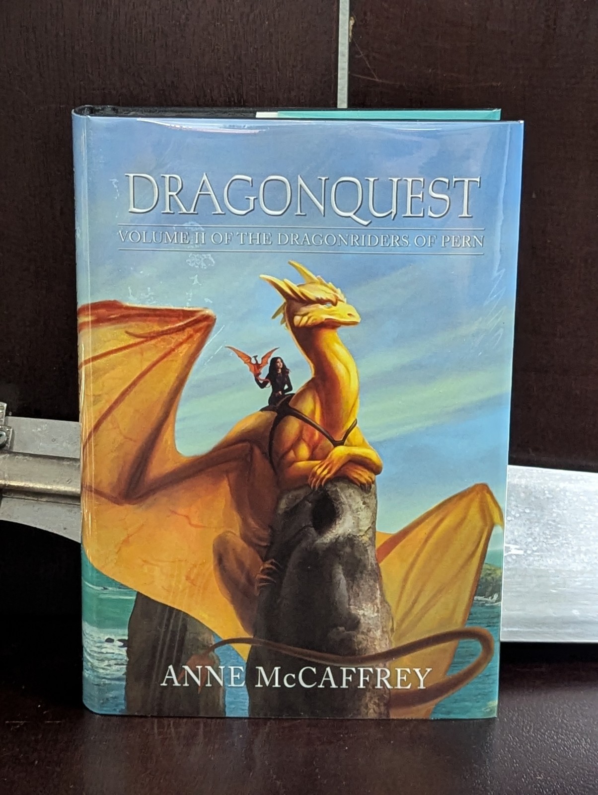 Anne McCaffrey Dragonquest Grim Oak Press Kaitlund Zupanic Signed PC Shield HCDJ