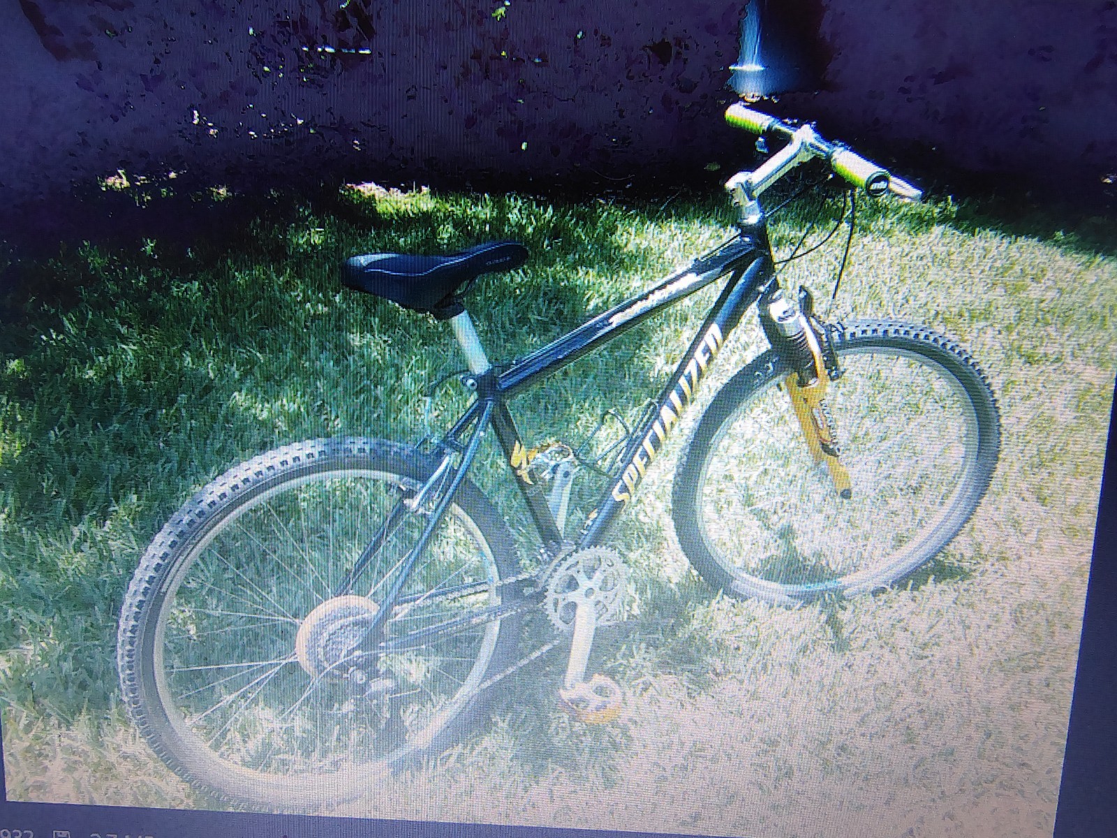 Specialized Rockhopper Mountain Bike 26in Black/Yellow Aluminum Front Suspension Specialized Rockhopper Mountain Bike 26in Black/Yellow Aluminum Front Suspension