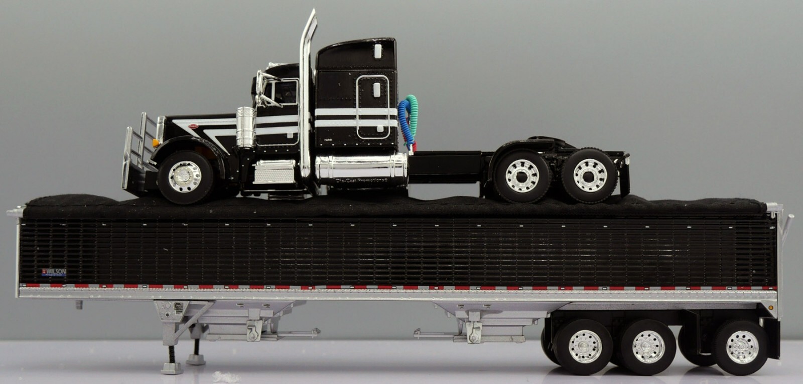 2025 DCP 1:64 *BLACK & WHITE* Peterbilt 379 63\ 2025 DCP 1:64 *BLACK & WHITE* Peterbilt 379 63\