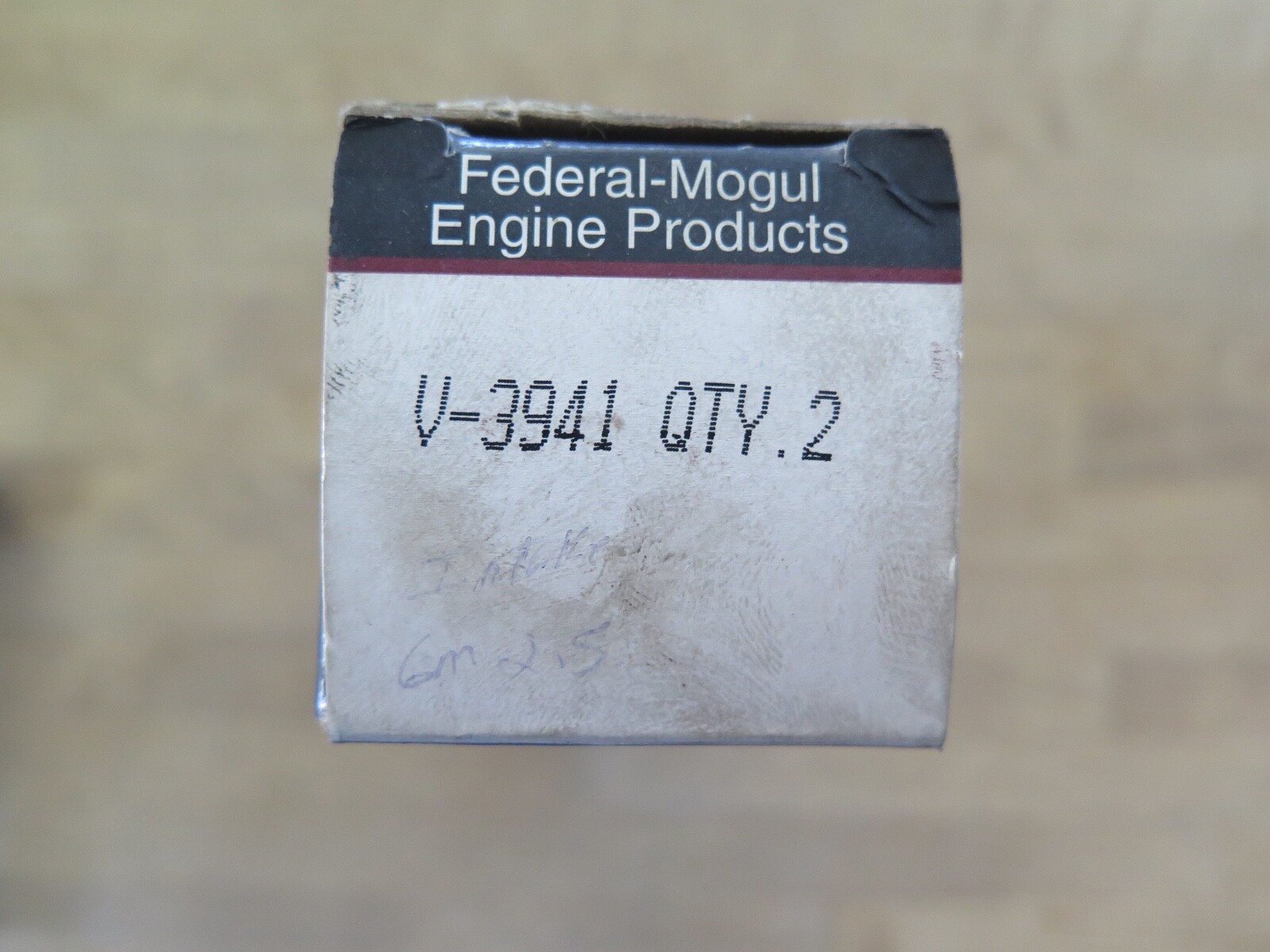 Federal Mogul Engine Valves V-3941 Box of 2 Pcs (7D-7)