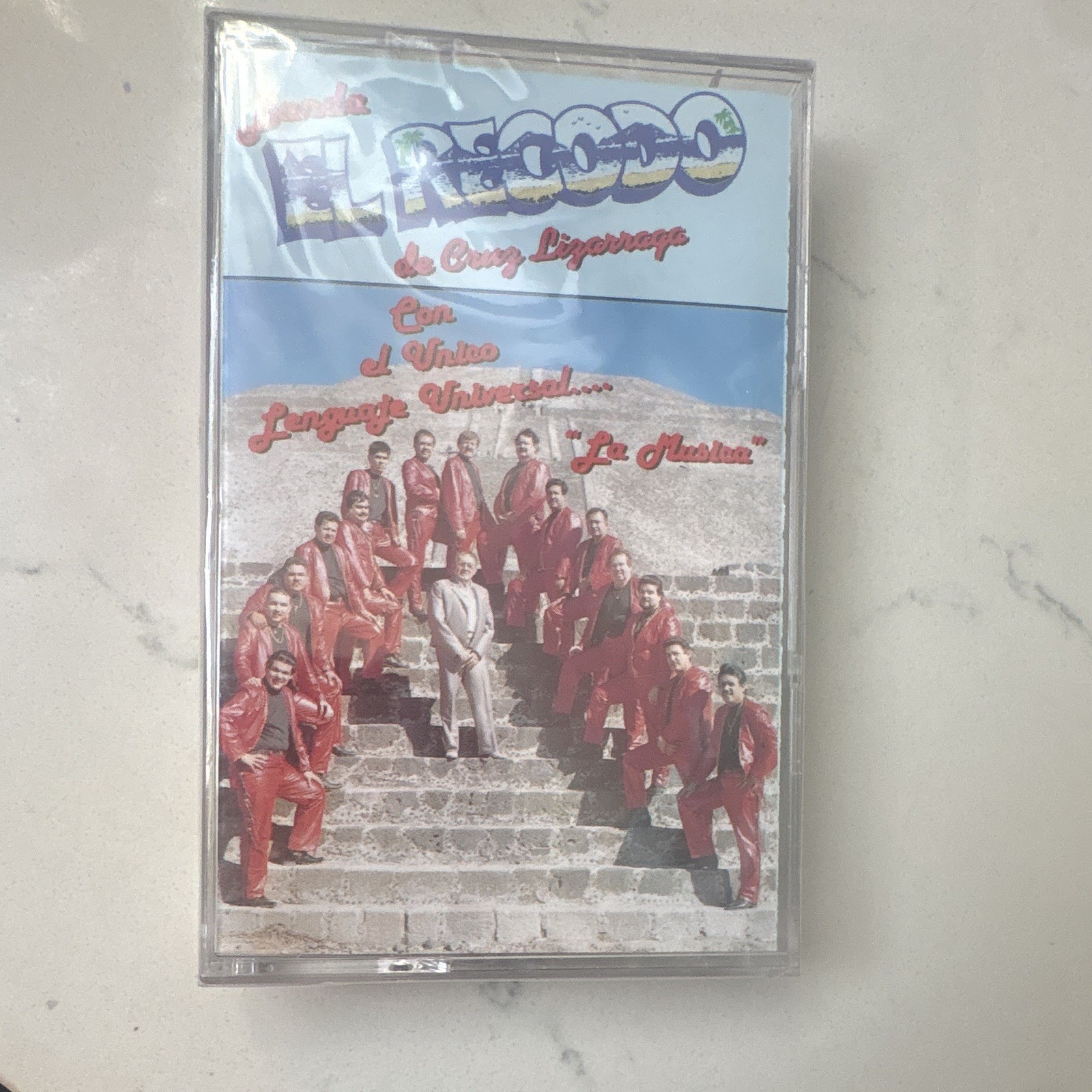 El Recodo de Cruz Lizarraga Con el Único Lenguaje Universal La Música Cassette El Recodo de Cruz Lizarraga Con el Único Lenguaje Universal La Música Cassette
