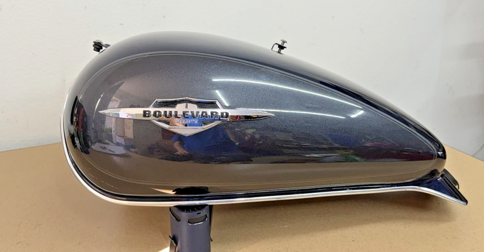 05-09 Suzuki Boulevard C50 VL800 Gas Fuel Tank 44100-41FD0-YAY 2005 - 2009