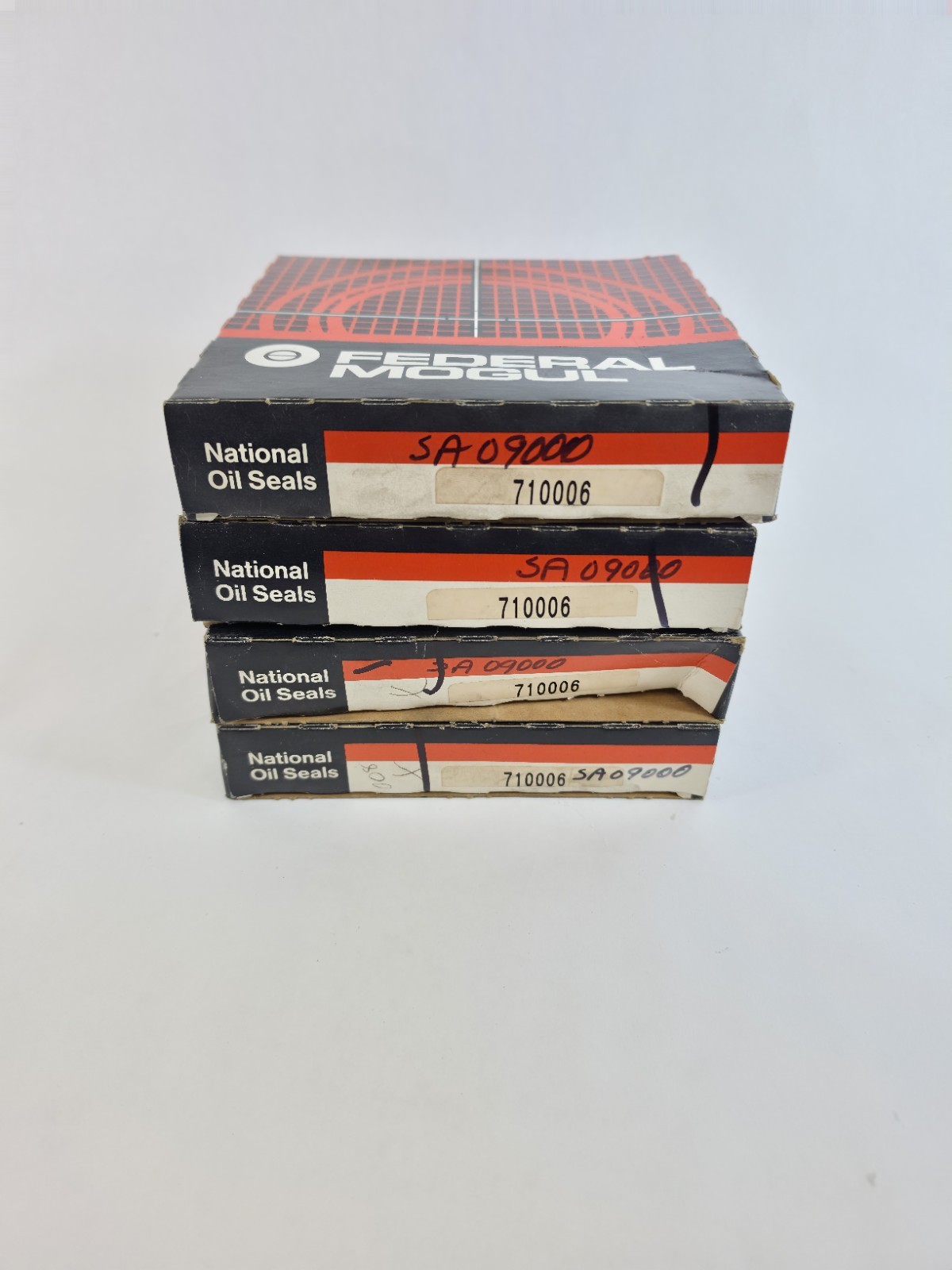 Lot of 4 Federal-Mogul National Oil Seals 710006 - New Old Stock