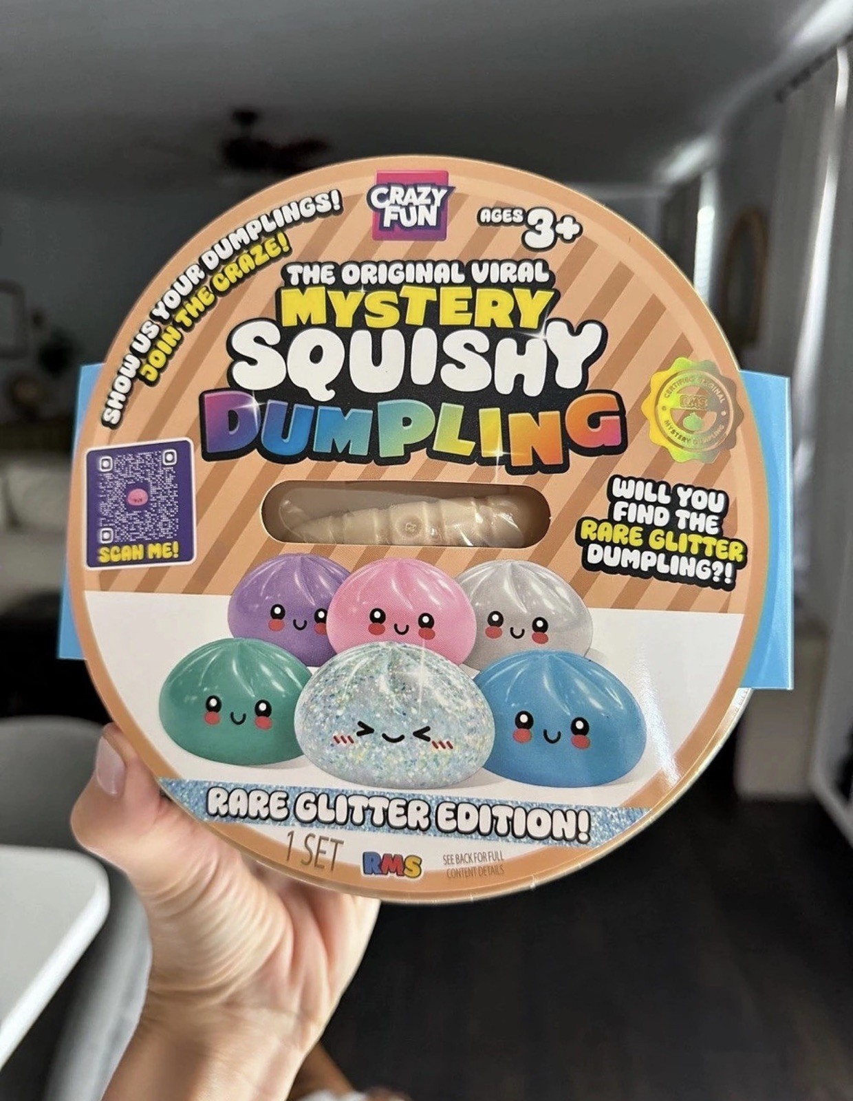CONFIRMED RARE 7” Jumbo GLITTER Crazy Fun Mystery Squishy Dumpling Chase SEALED CONFIRMED RARE 7” Jumbo GLITTER Crazy Fun Mystery Squishy Dumpling Chase SEALED