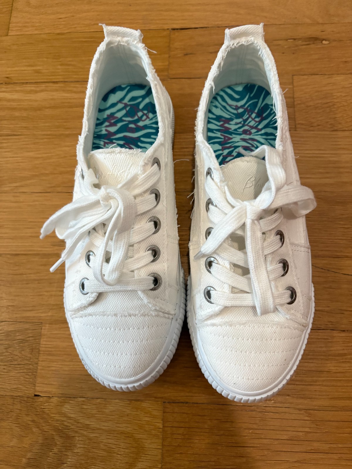 Sneakers Blowfish Malibu Canvas White - SZ 7