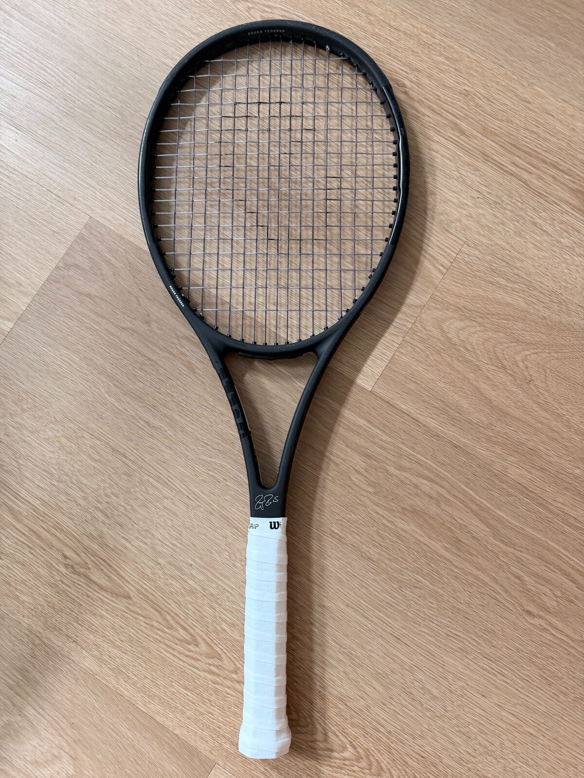Wilson Pro Staff RF97 Autograph V11 4 3/8 L3 Fresh Natural Gut/ALU Rough