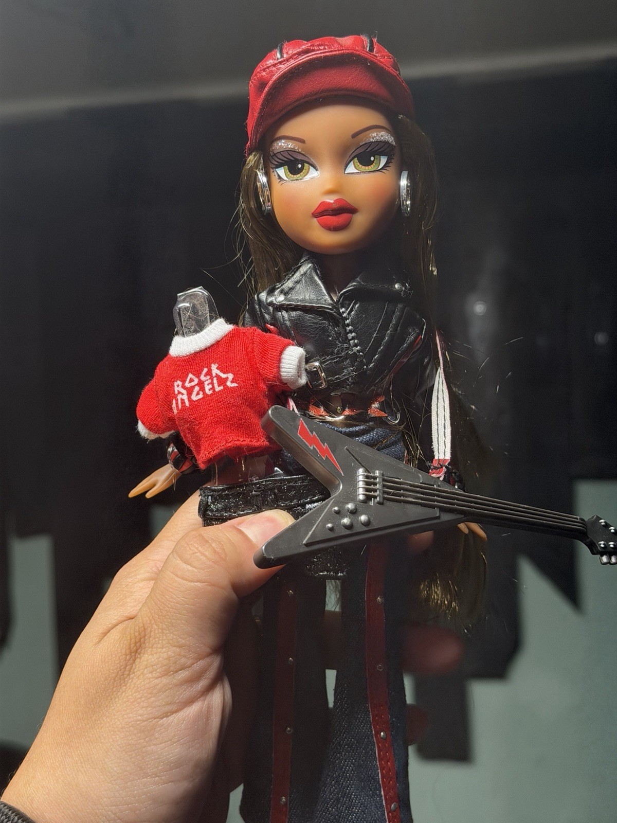 2001 Bratz Rock Angelz Sasha Brown Hair Fashion Doll Collectible Cartoon Figure