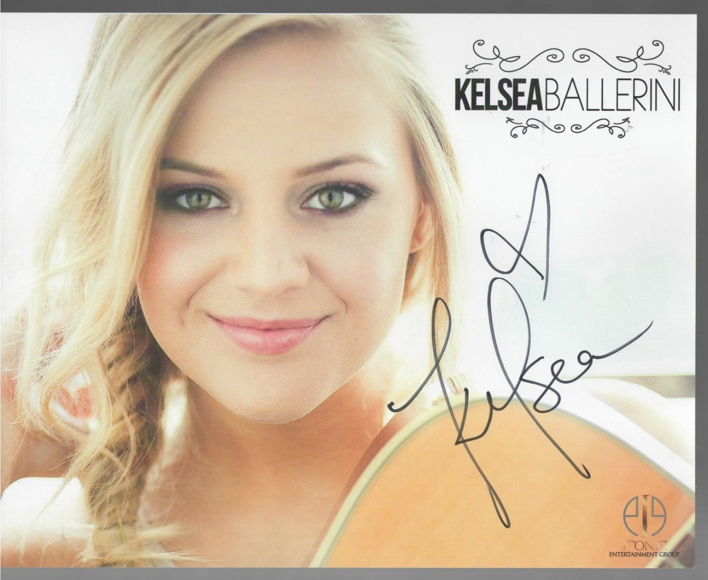 Kelsea Ballerini (Actress) Signed Autographed 8x10 photo - AUTO 2016