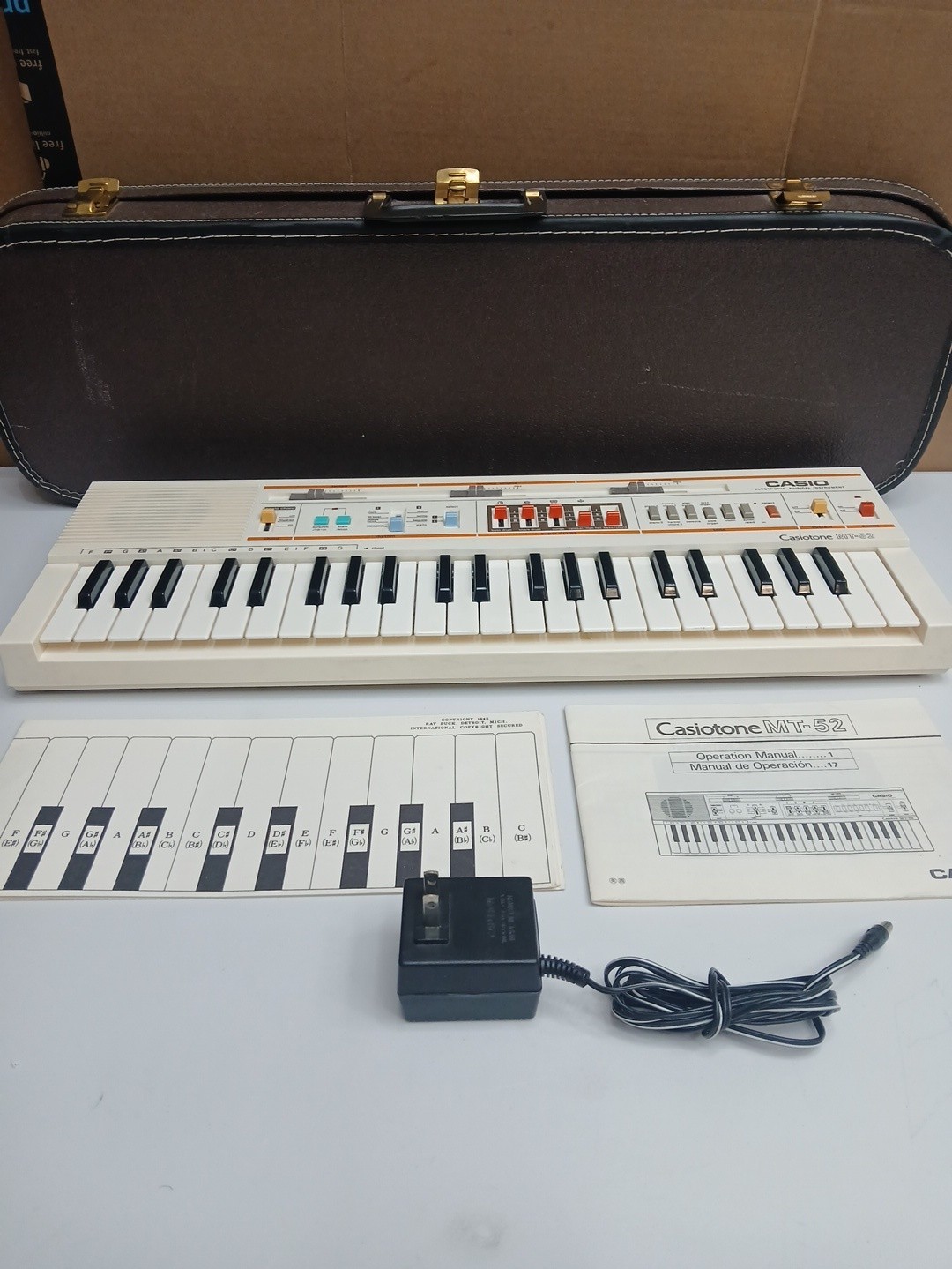 Vintage 1985 Casio Casiotone MT-52 Synthesizer Keyboard Tested Working W/ Manual Vintage 1985 Casio Casiotone MT-52 Synthesizer Keyboard Tested Working W/ Manual
