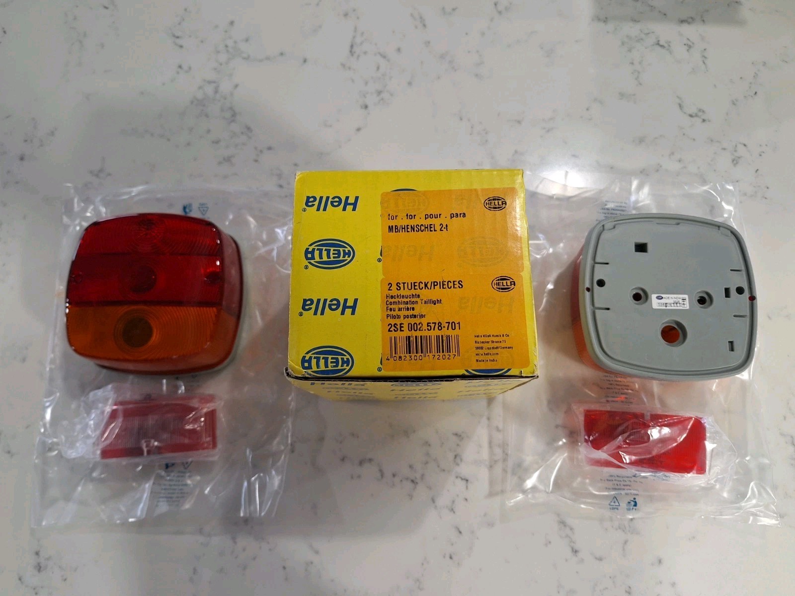 Hella Tail Light Assembly HELLA 2SE 002 578-701 Hella Tail Light Assembly HELLA 2SE 002 578-701