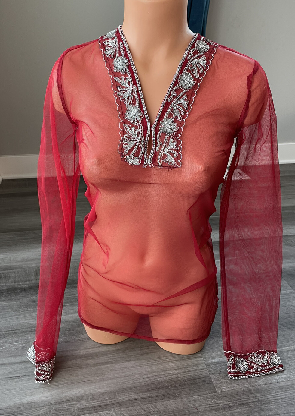 Passport Red Mesh Indian Tunic Top Kurti Kurta S NWT Silver Beading Sequins Passport Red Mesh Indian Tunic Top Kurti Kurta S NWT Silver Beading Sequins
