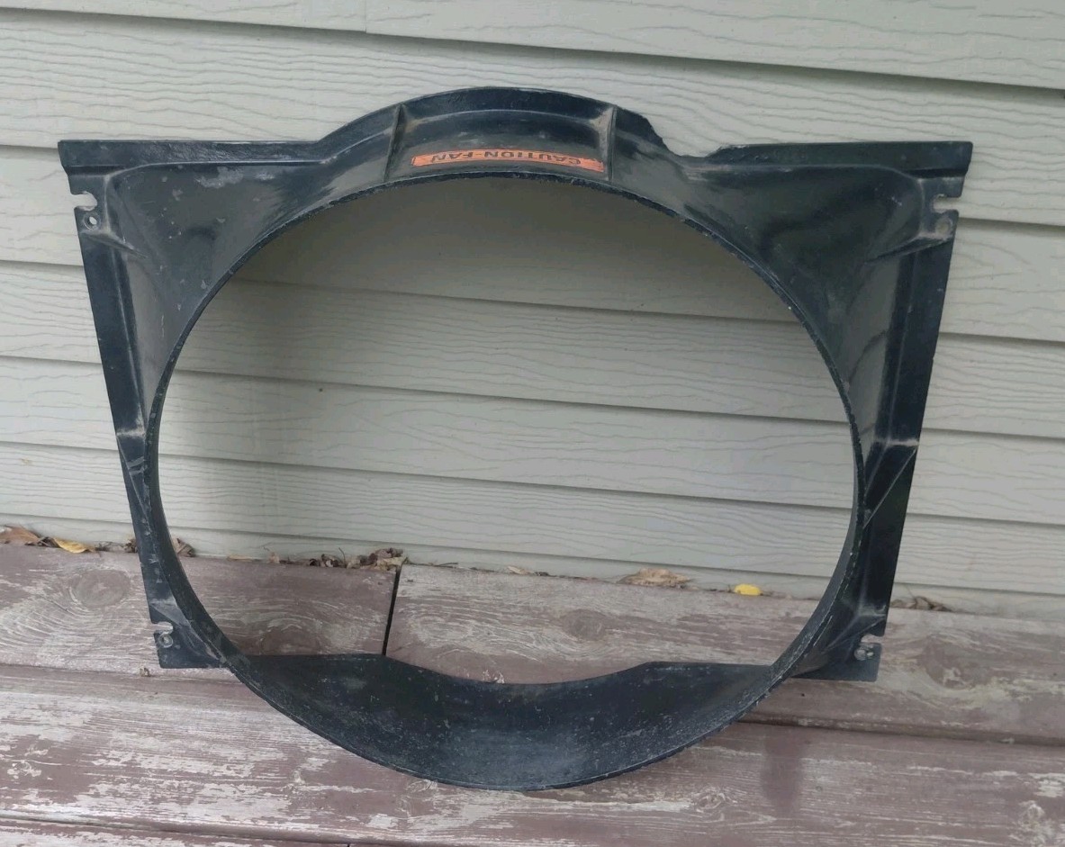 1971-1977 FORD TRUCK 302 FAN SHROUD OEM USED D2TA8146FA F100 F150 72 73 74 75 76 1971-1977 FORD TRUCK 302 FAN SHROUD OEM USED D2TA8146FA F100 F150 72 73 74 75 76