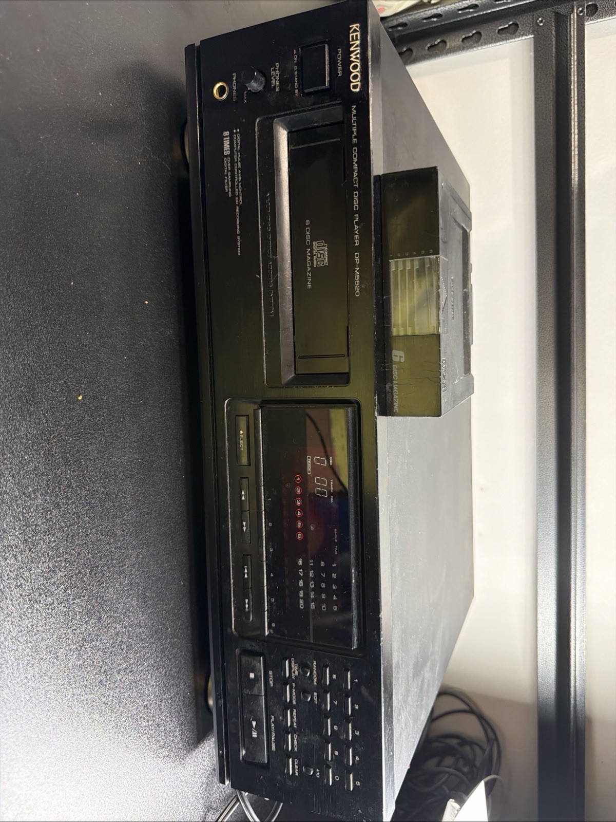 Kenwood DP-M5520 6-Disc Compact Disc Player Japan powers on disc error Kenwood DP-M5520 6-Disc Compact Disc Player Japan powers on disc error
