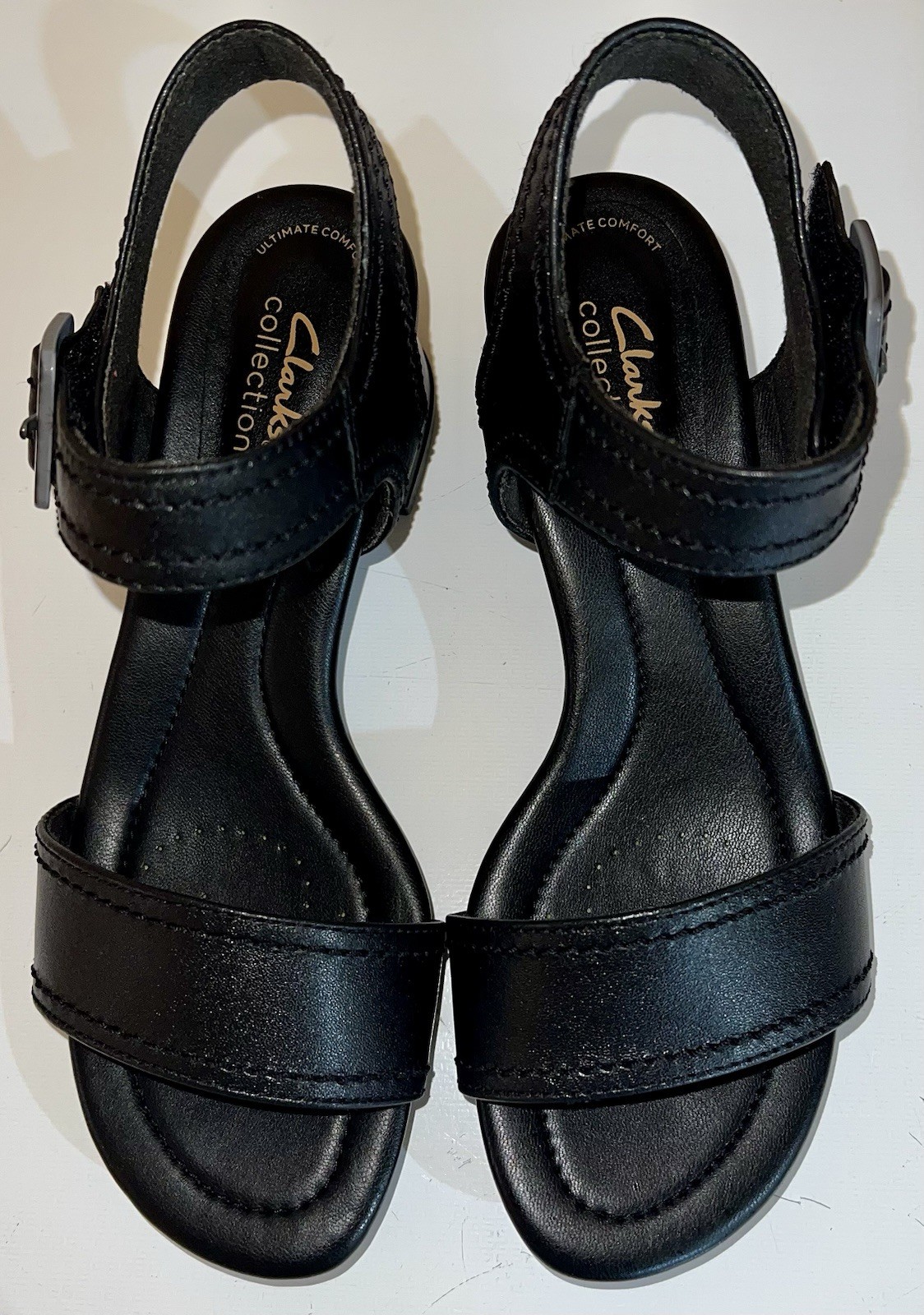 Clark’s Collection Desirae Coast Black Leather Women’s Sandals 26177078 Size 6