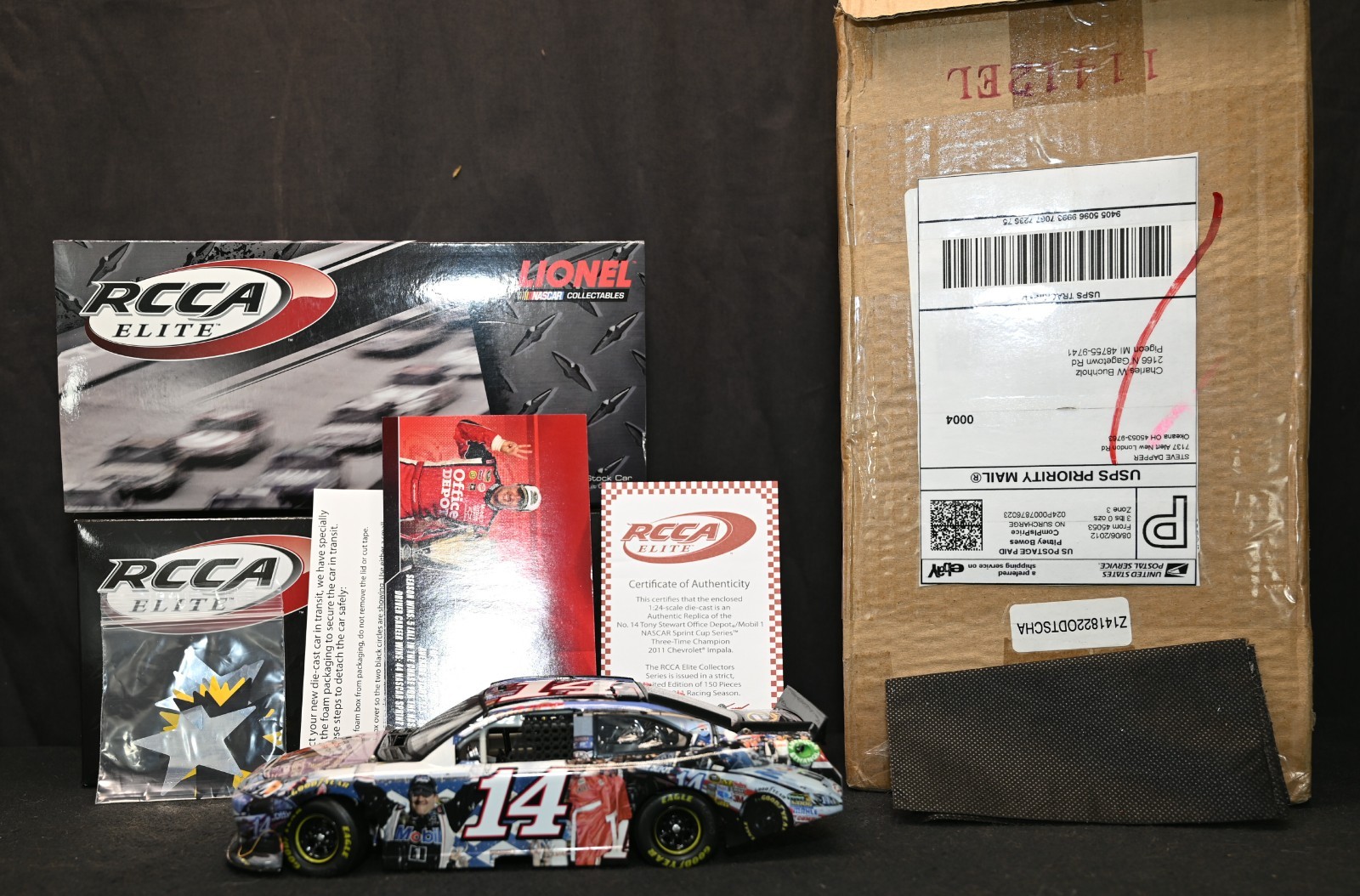 2011 Tony Stewart #14 Championship Montage RCCA Elite 1:24 82/150 COA Box Smoke 2011 Tony Stewart #14 Championship Montage RCCA Elite 1:24 82/150 COA Box Smoke