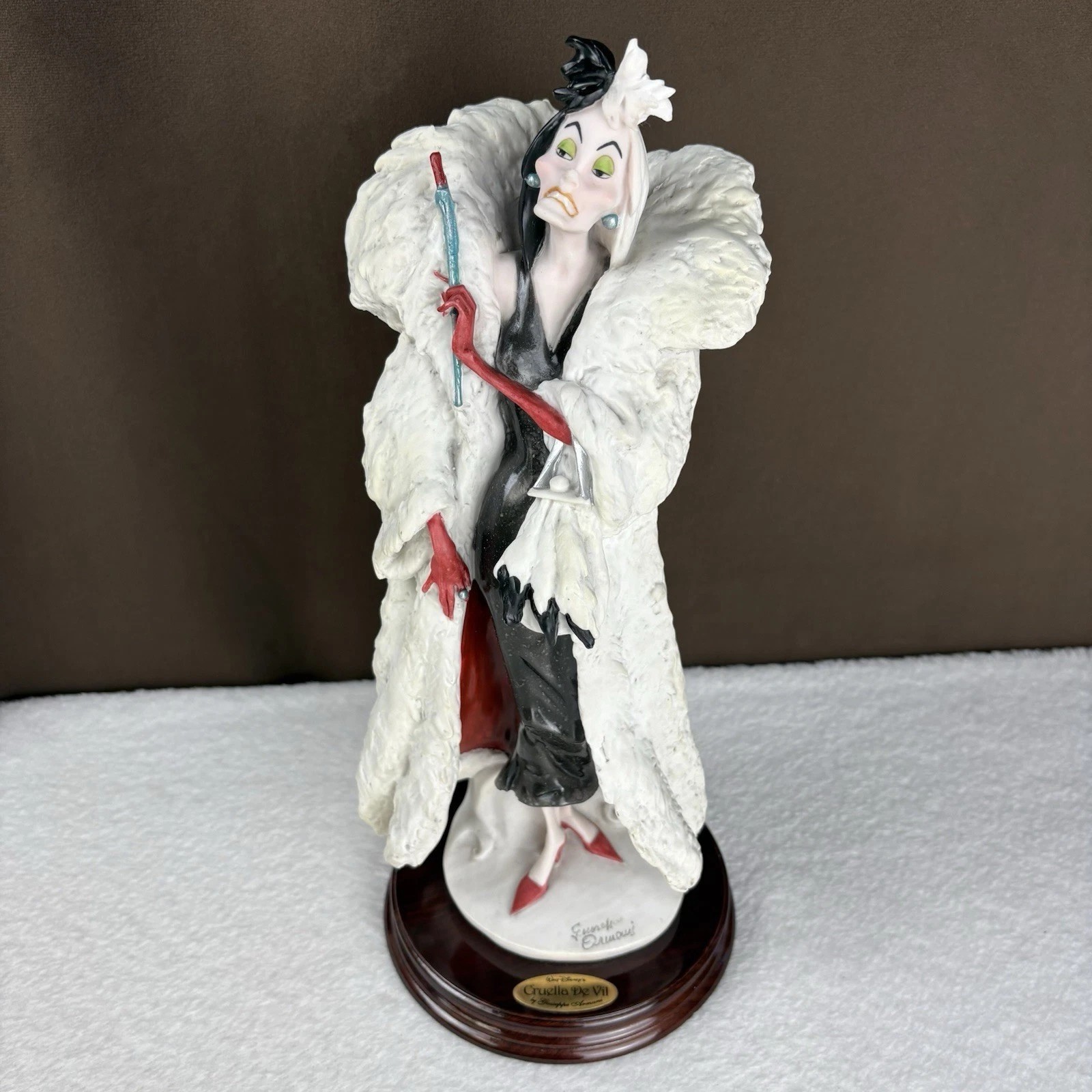 Vtg 2002 Giuseppe Armani Walt Disney 101 Dalmatians Cruella de Vil 12.5